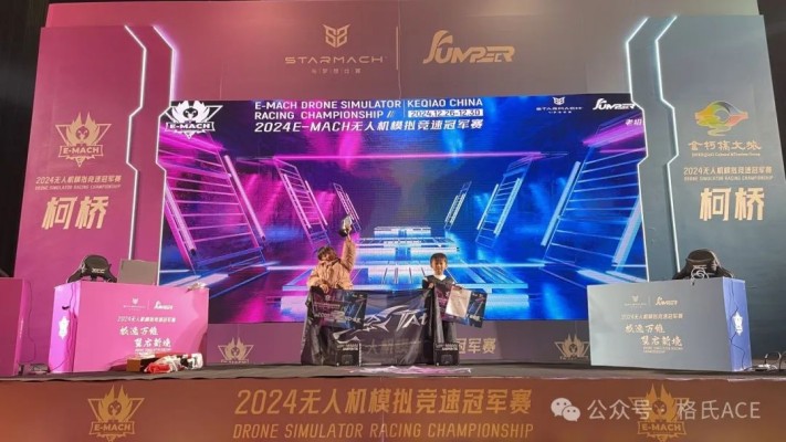 左李可兒、右李明逸