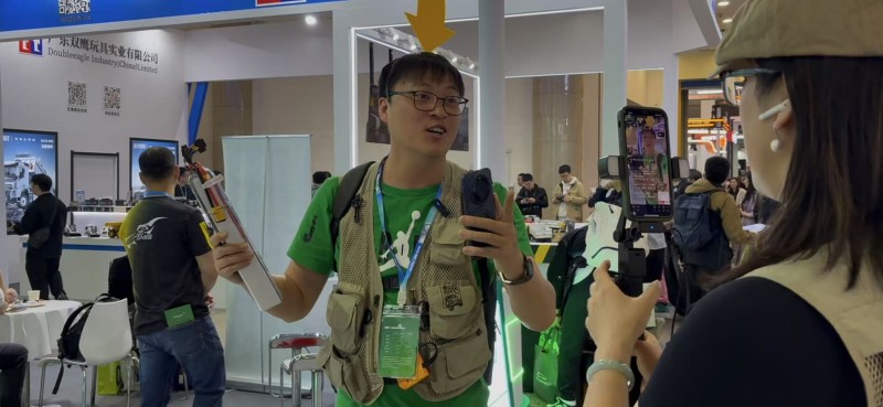 行業(yè)大咖現(xiàn)場(chǎng)打卡 行業(yè)大咖現(xiàn)場(chǎng)打卡