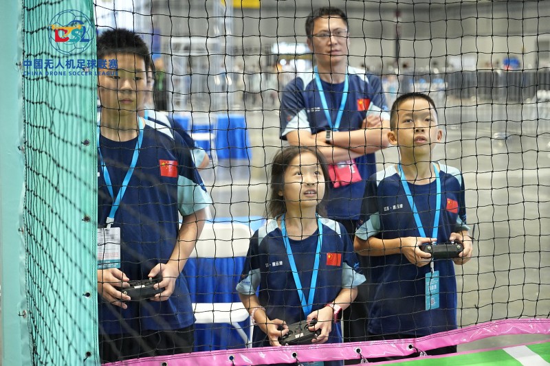 無人機(jī)足球比賽 無人機(jī)足球比賽